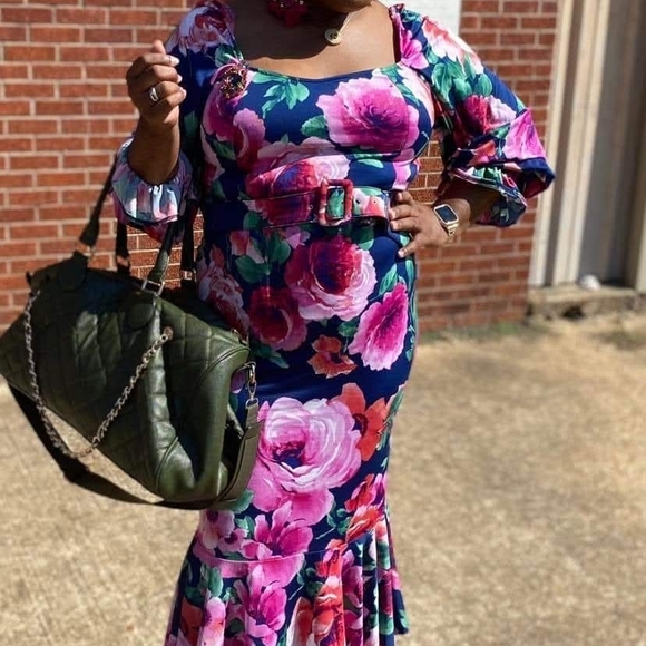 Vibrant Floral Long Sleeve Dress - Picture 3 of 3